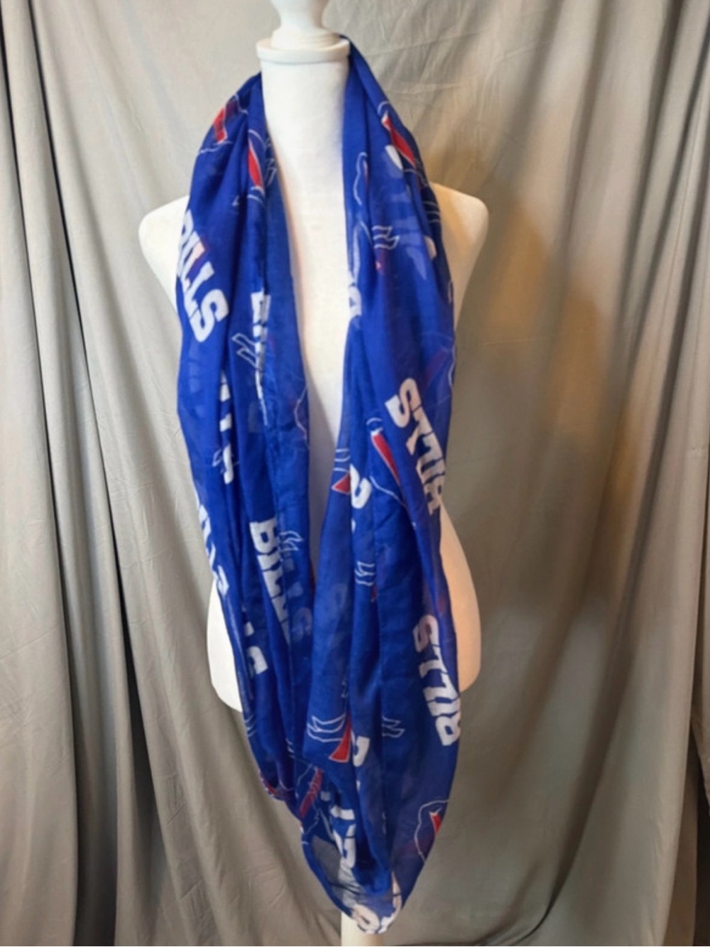 Buffalo Bills Blue Infinity Scarf - Official Team Fan Accessory